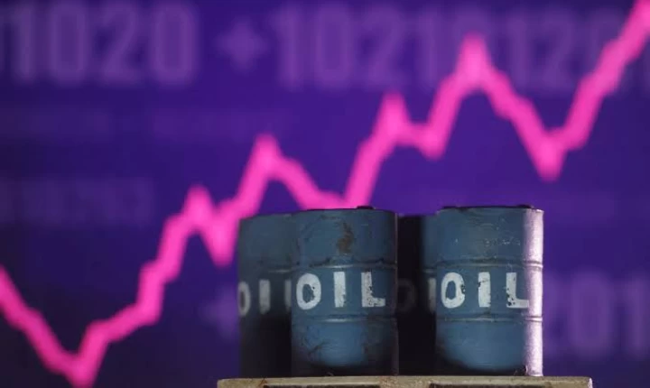 Ξεπέρασε τα $100 το Brent εν μέσω κλιμάκωσης της σύγουσης στη Μέση Ανατολή
